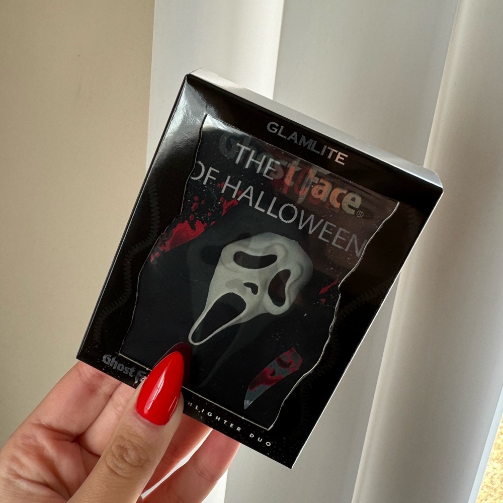 GHOST FACE X GLAMLITE HIGHLIGHTER